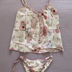 Benetton Dainty Lingerie Two-Piece Set